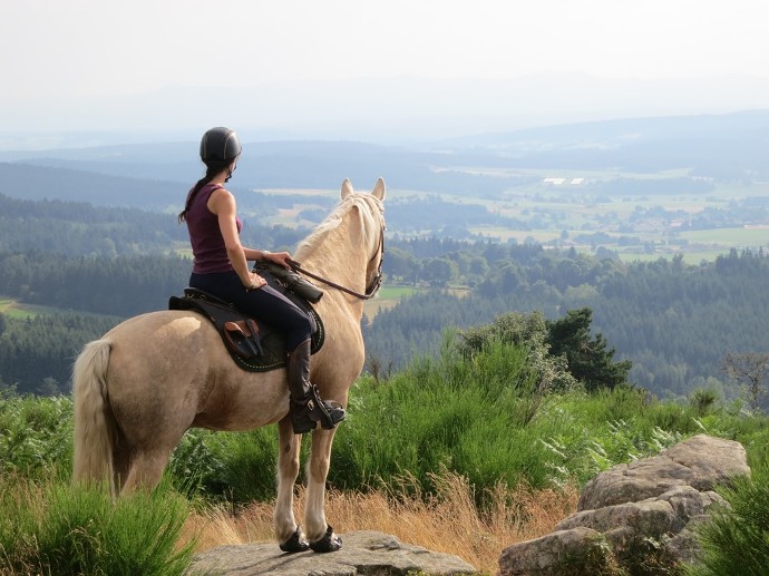 Panorama au Crêt de Chaussitre, dans le Pilat